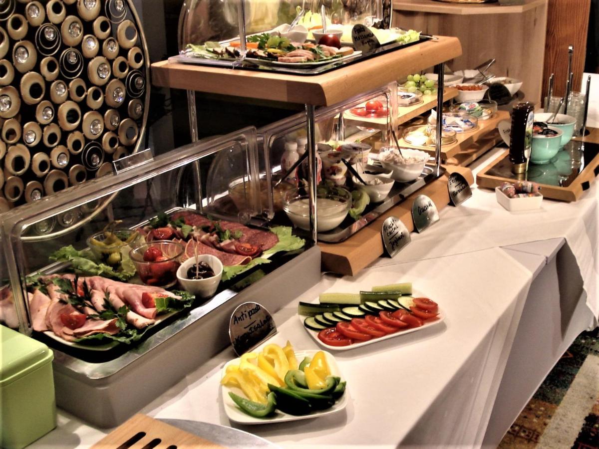 Hotel Pension Zur Faehrbruecke Stralsund Ngoại thất bức ảnh