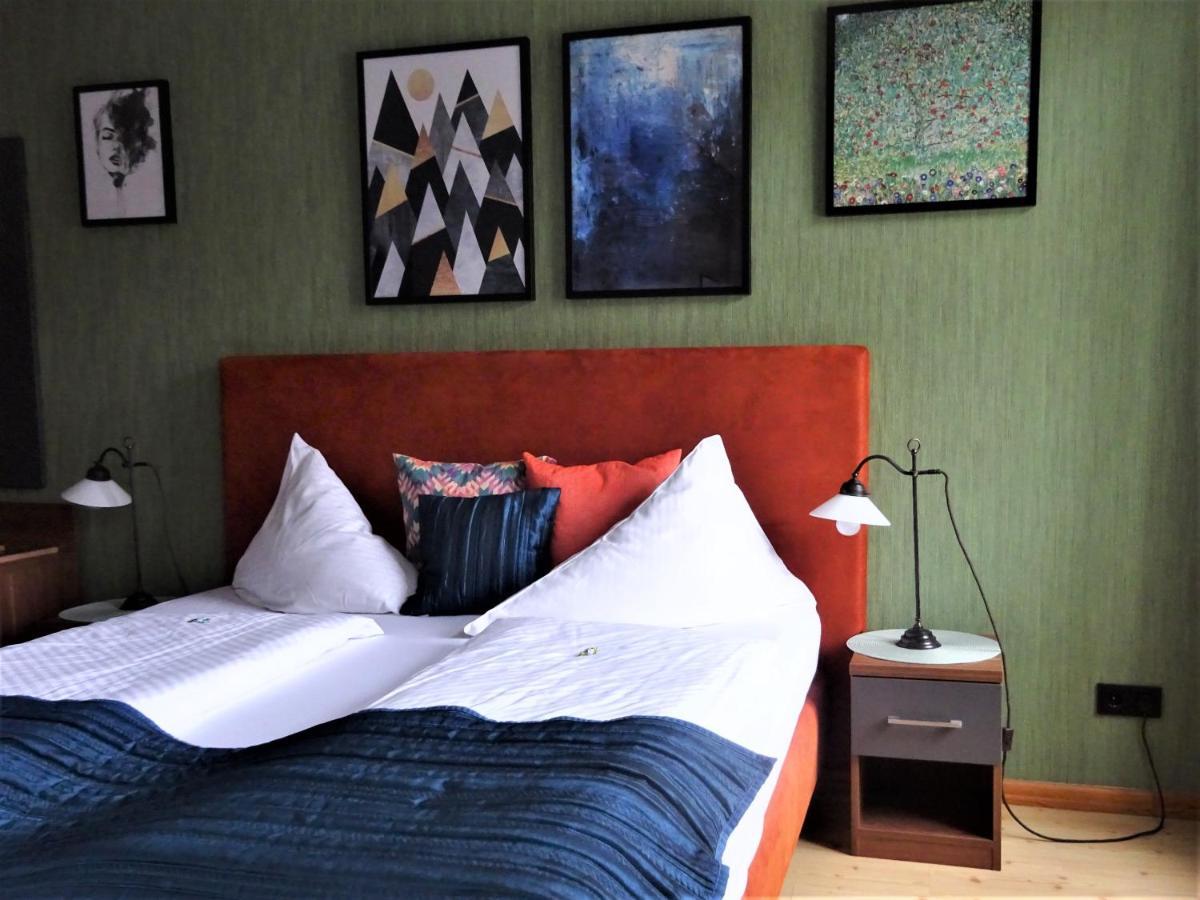 Hotel Pension Zur Faehrbruecke Stralsund Ngoại thất bức ảnh
