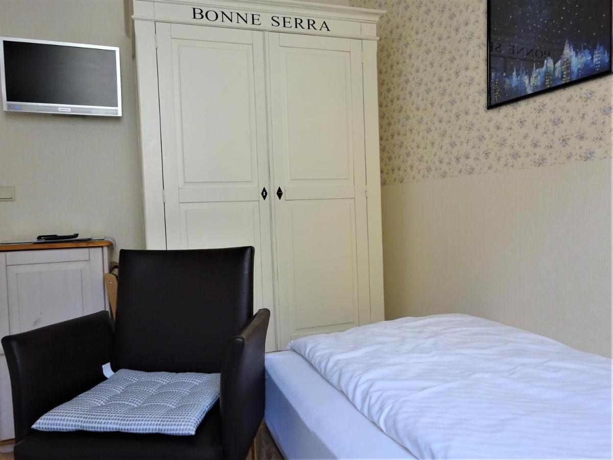 Hotel Pension Zur Faehrbruecke Stralsund Ngoại thất bức ảnh