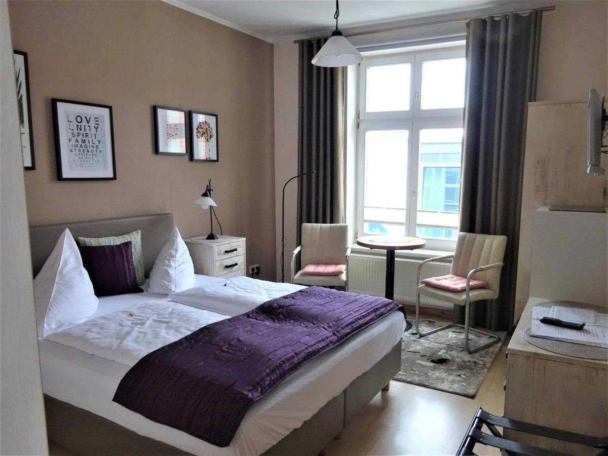 Hotel Pension Zur Faehrbruecke Stralsund Ngoại thất bức ảnh