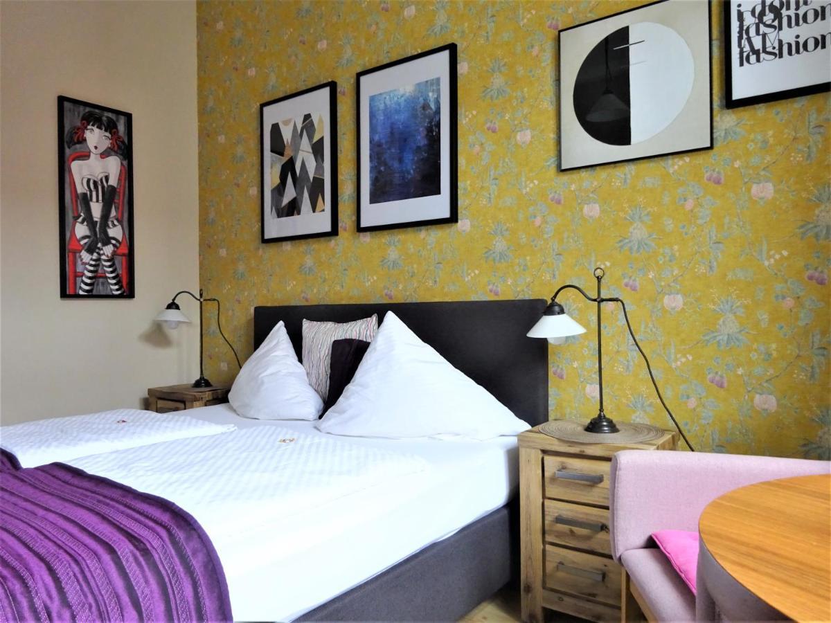 Hotel Pension Zur Faehrbruecke Stralsund Ngoại thất bức ảnh