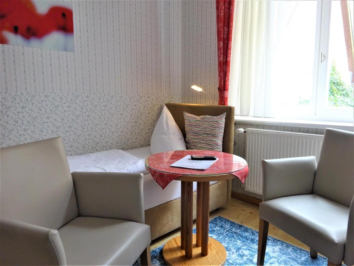 Hotel Pension Zur Faehrbruecke Stralsund Ngoại thất bức ảnh