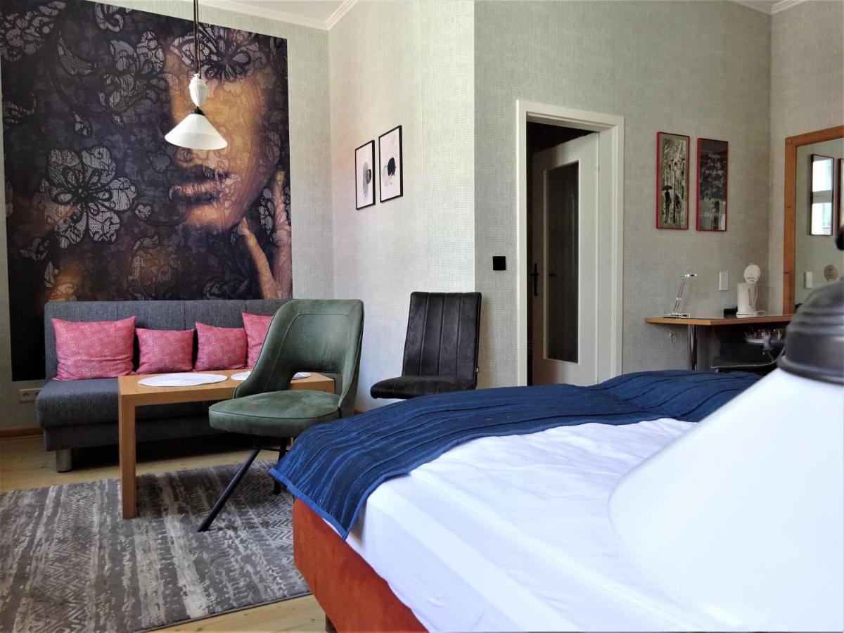 Hotel Pension Zur Faehrbruecke Stralsund Ngoại thất bức ảnh